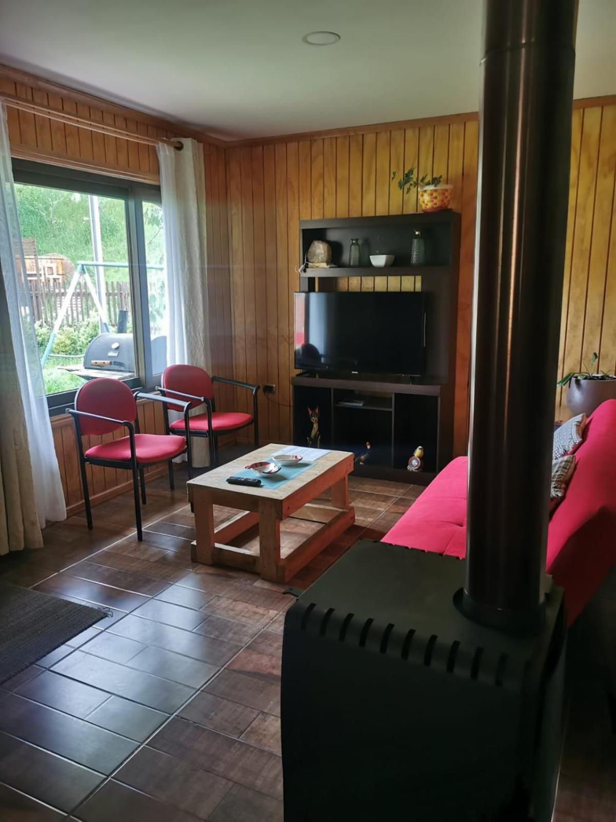 Borde Rio Coyhaique Cabana Y Tinaja ภายนอก รูปภาพ
